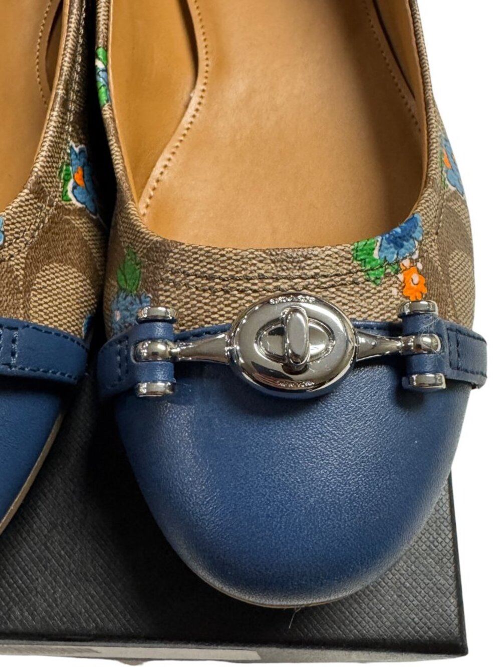 ๐ ๐ฅ Coach Signature C Monogram Floral Ballet Flats Blue Cap Toe Size 8.5 ๐ - Picture 5 of 6